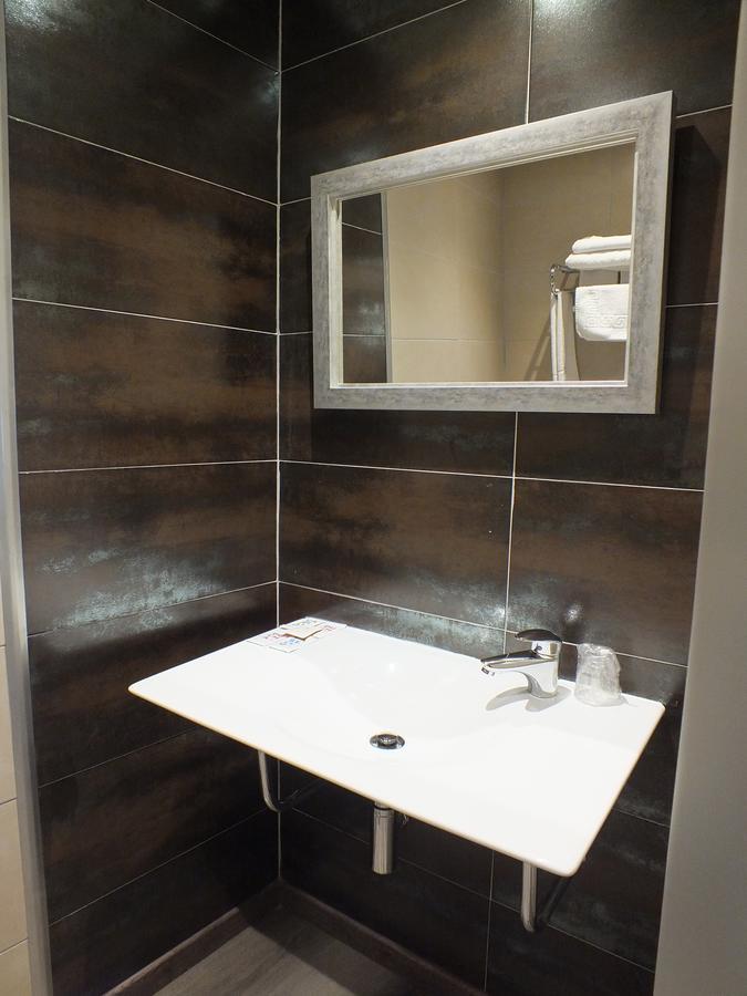 Motel Los Abedules Oviedo Eksteriør bilde