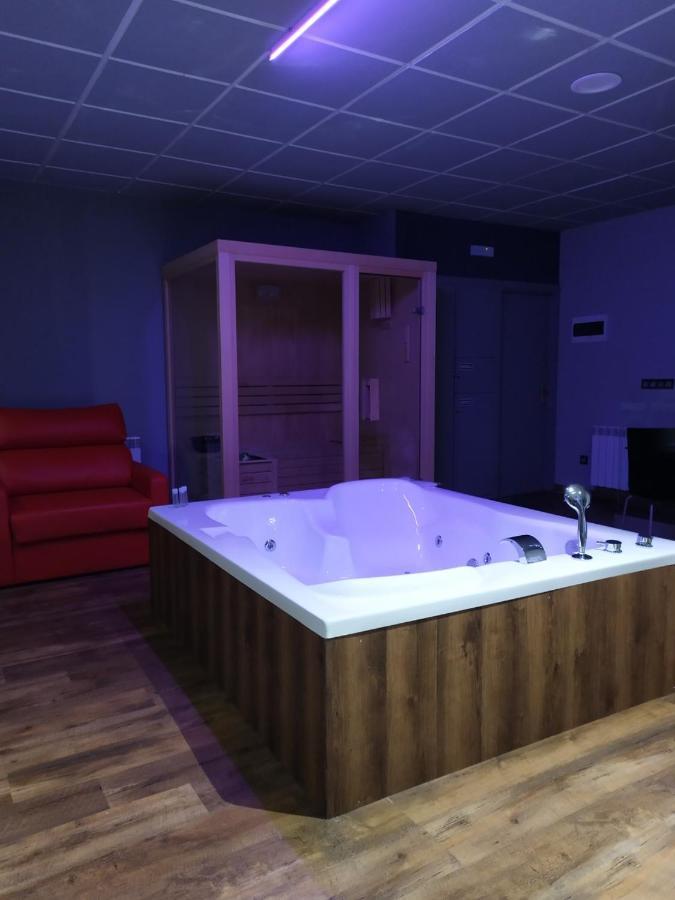 Motel Los Abedules Oviedo Eksteriør bilde