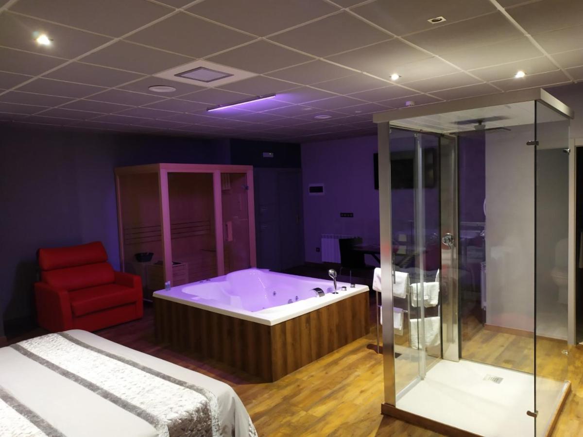 Motel Los Abedules Oviedo Eksteriør bilde